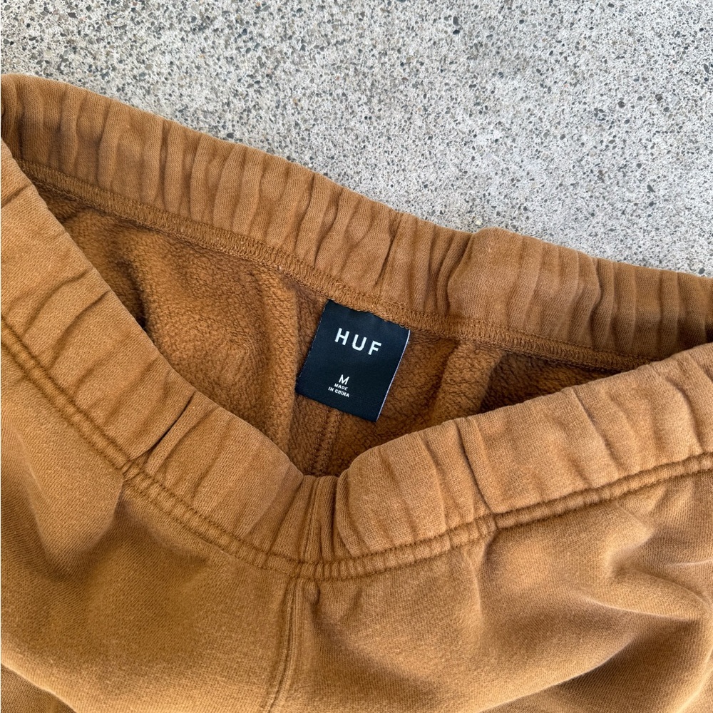 Huf Sweatpants - Picture 4 of 4